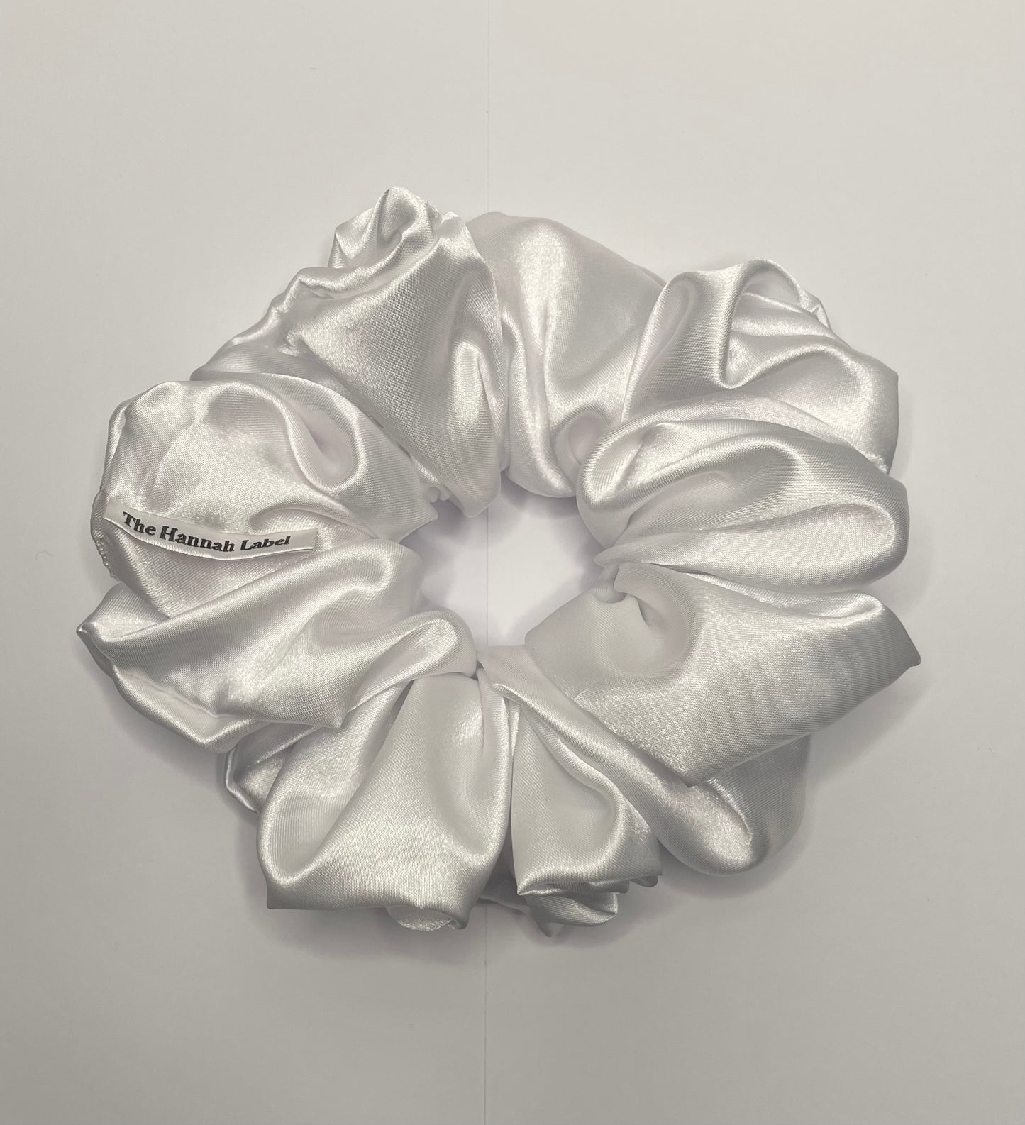 WHITE SATIN SCRUNCHIE